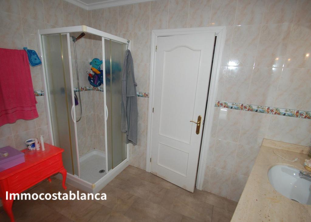 Detached house in Alicante, 400 m², 550,000 €, photo 10, listing 21923128