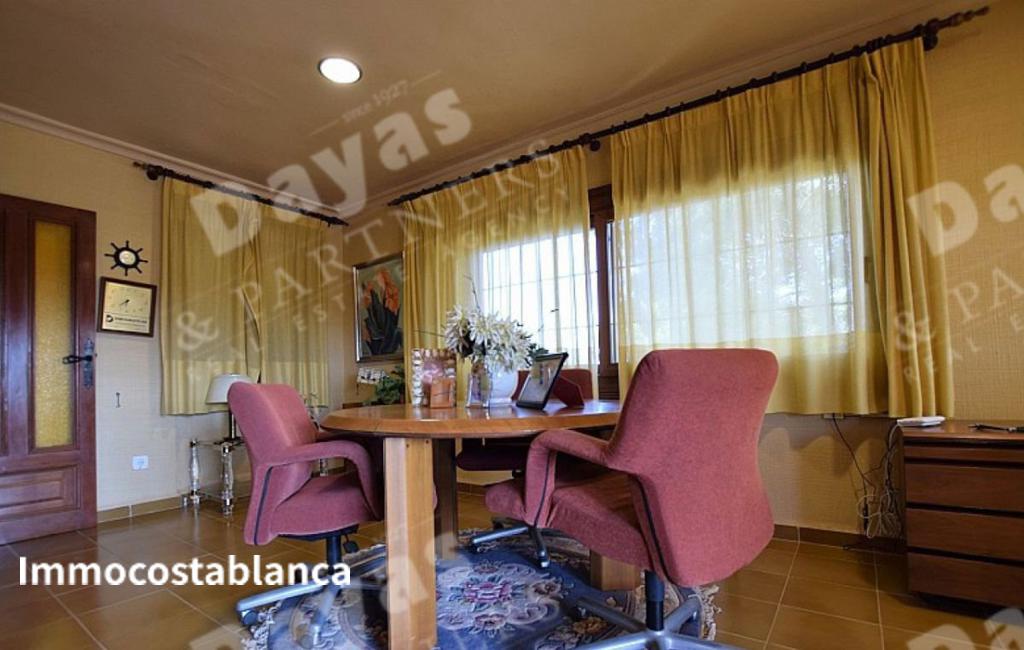 Detached house in Torrevieja, 480 m², 699,000 €, photo 3, listing 4842496