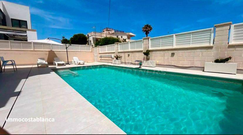 Villa in Torrevieja, 181 m², 570,000 €, photo 4, listing 56062656