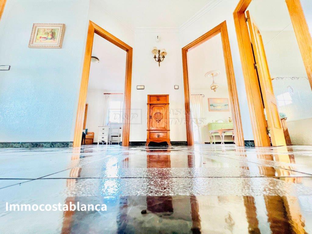 Detached house in Callosa de Segura, 298 m², 350,000 €, photo 2, listing 65947456