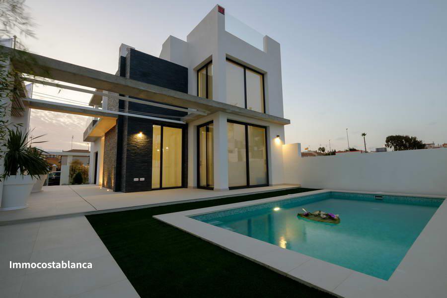 Villa in Torrevieja, 200 m², 410,000 €, photo 5, listing 9558416