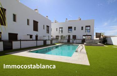 Terraced house in Pilar de la Horadada, 119 m²