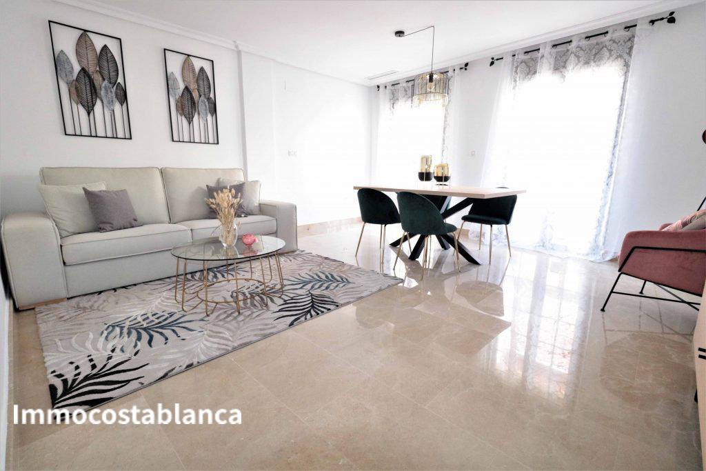4 room apartment in Torrevieja, 127 m², 157,000 €, photo 1, listing 40488256