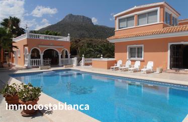 Detached house in Calpe, 460 m²
