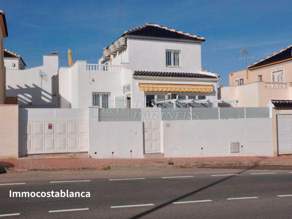 Villa in Torrevieja, 91 m², 300,000 €, photo 2, listing 47570656