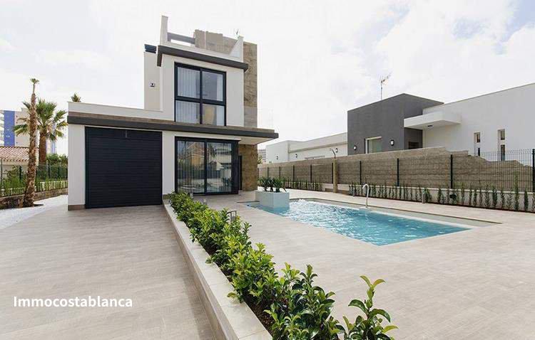 Villa in Torrevieja, 157 m², 1,100,000 €, photo 1, listing 57681136