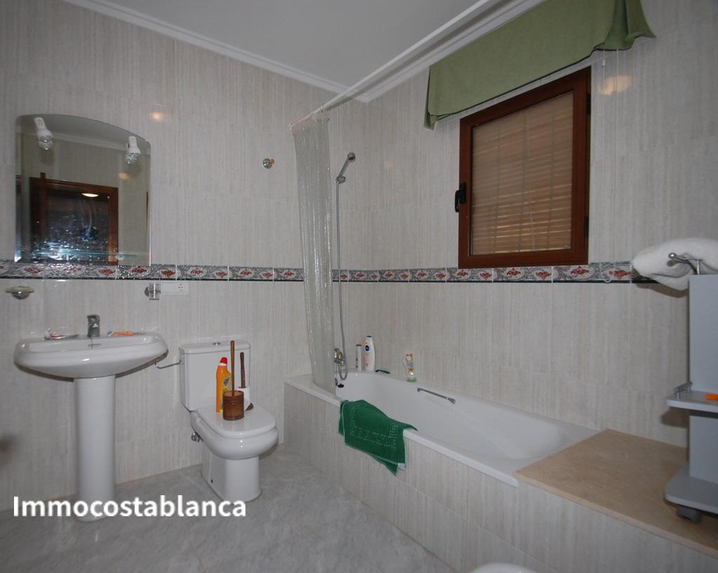 Detached house in Alicante, 197 m², 230,000 €, photo 9, listing 22141616
