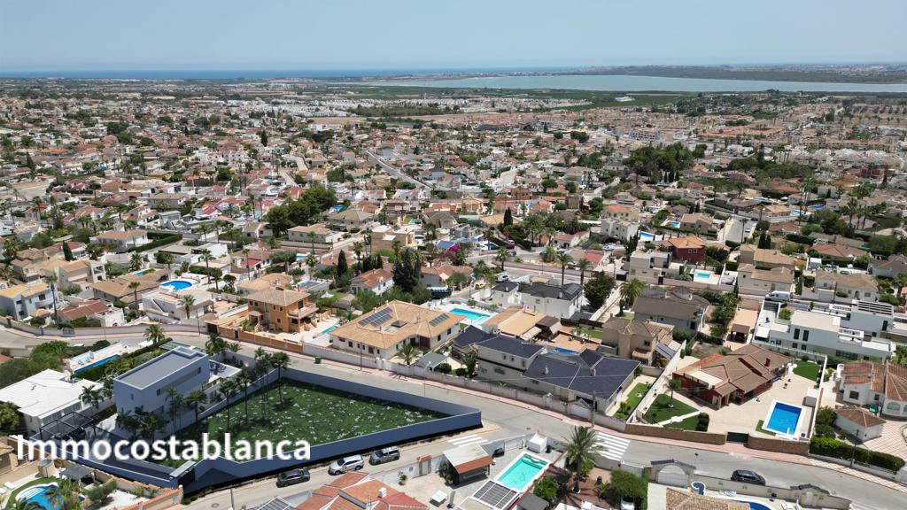 Villa in Ciudad Quesada, 284 m², 1,050,000 €, photo 4, listing 53663536