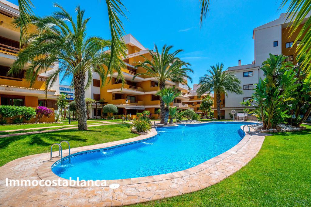 Apartment in Torrevieja, 80 m², 219,000 €, photo 1, listing 16471456