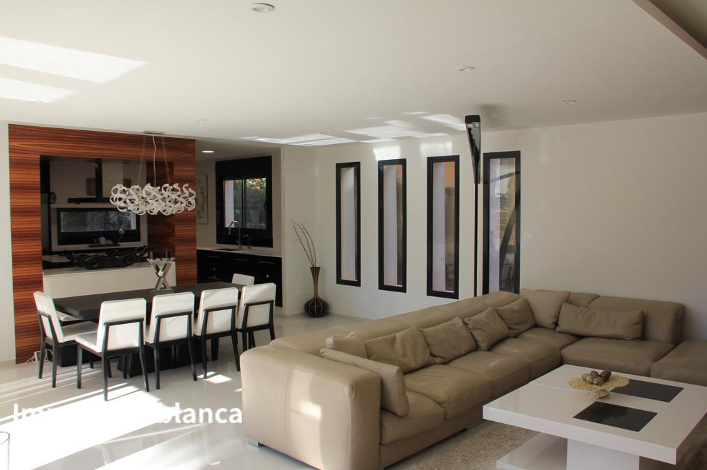 Villa in Torrevieja, 450 m², 1,200,000 €, photo 6, listing 67665136