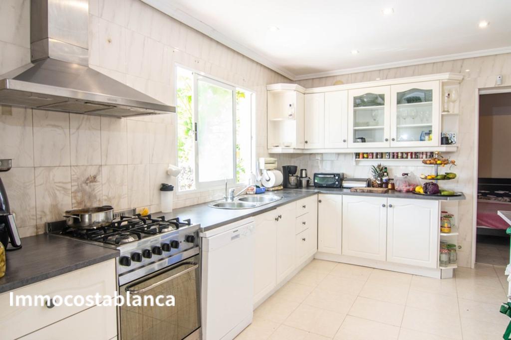 Villa in La Nucia, 215 m², 370,000 €, photo 4, listing 16554656