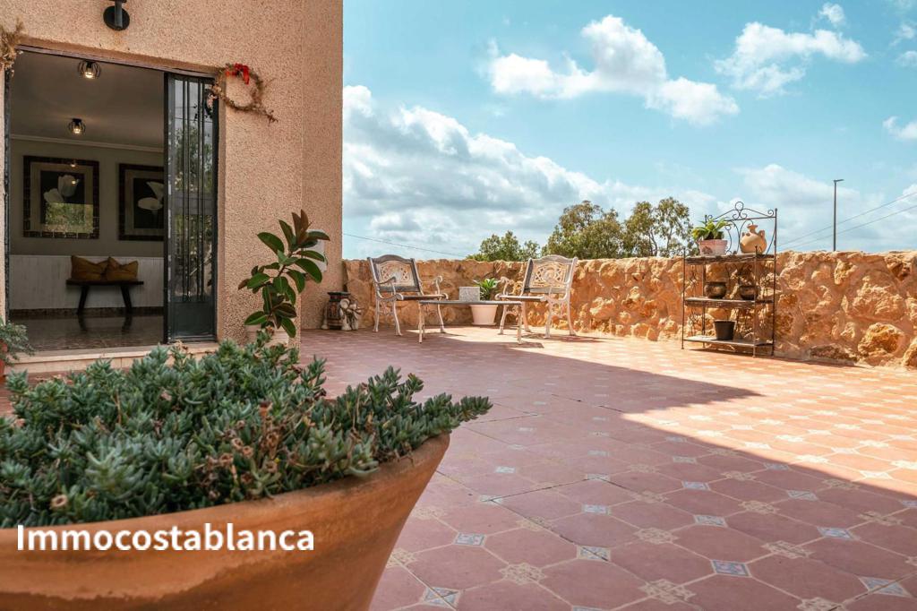 Villa in Alicante, 413 m², 449,000 €, photo 9, listing 13241136
