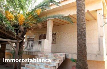 Townhome in Torrevieja, 240 m²