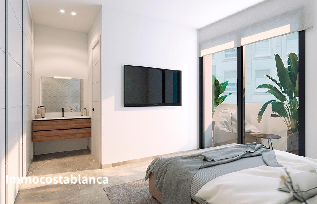 Apartment in Torrevieja, 86 m², 305,000 €, photo 2, listing 38575536