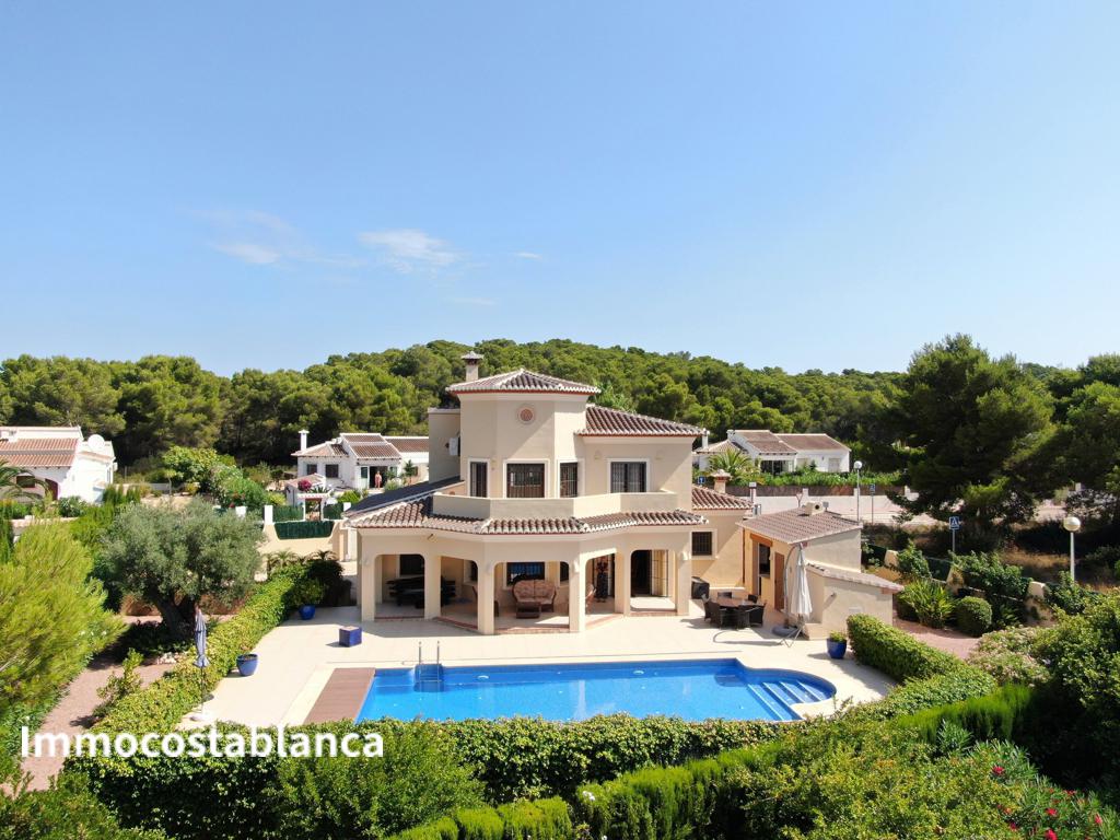 Villa in Javea (Xabia), 240 m², 595,000 €, photo 1, listing 62882328