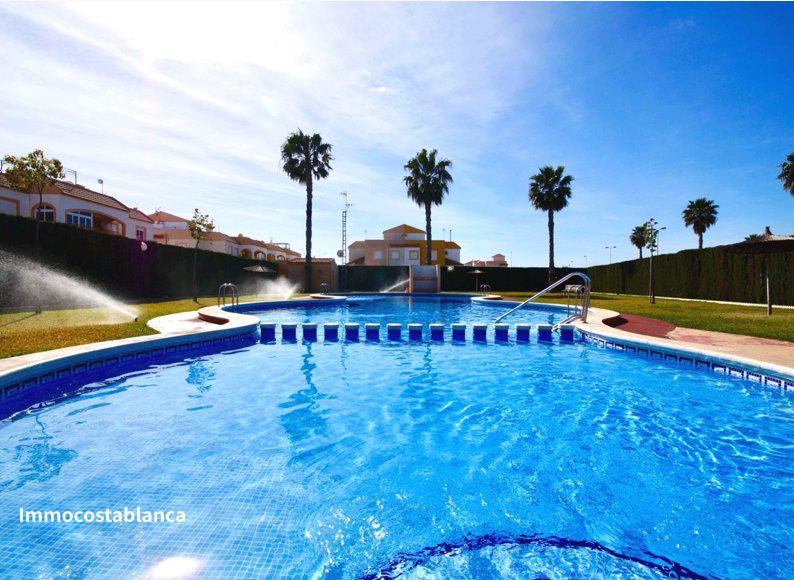 Detached house in Torrevieja, 55 m², 82,000 €, photo 3, listing 14029528