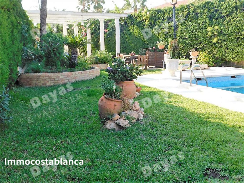 Villa in Torrevieja, 328 m², 1,500,000 €, photo 5, listing 13876096