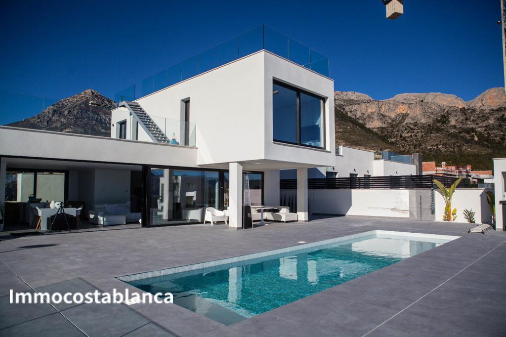 Villa in Alicante, 620,000 €, photo 1, listing 15755048