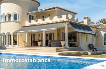 Detached house in Moraira, 327 m²