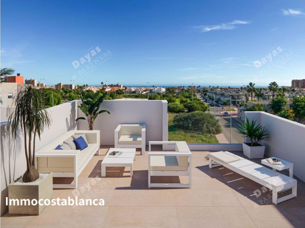 Townhome in Torrevieja, 145 m², 316,000 €, photo 1, listing 74575456