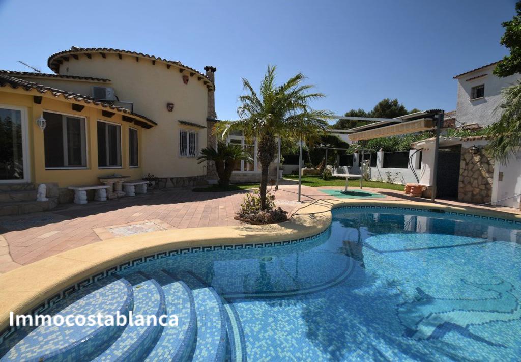 Detached house in Alicante, 400 m², 550,000 €, photo 1, listing 21923128