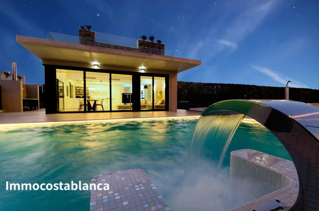 4 room villa in Orihuela, 197 m², 1,050,000 €, photo 2, listing 49044016