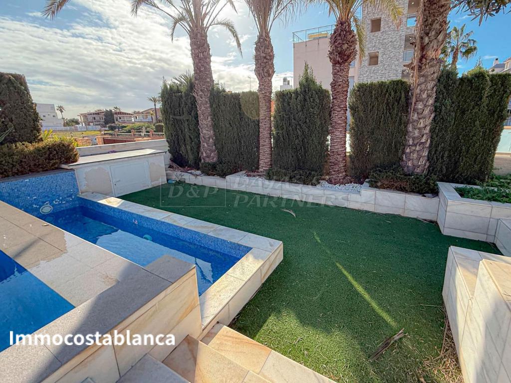 Villa in Torrevieja, 480 m², 1,200,000 €, photo 4, listing 23821056