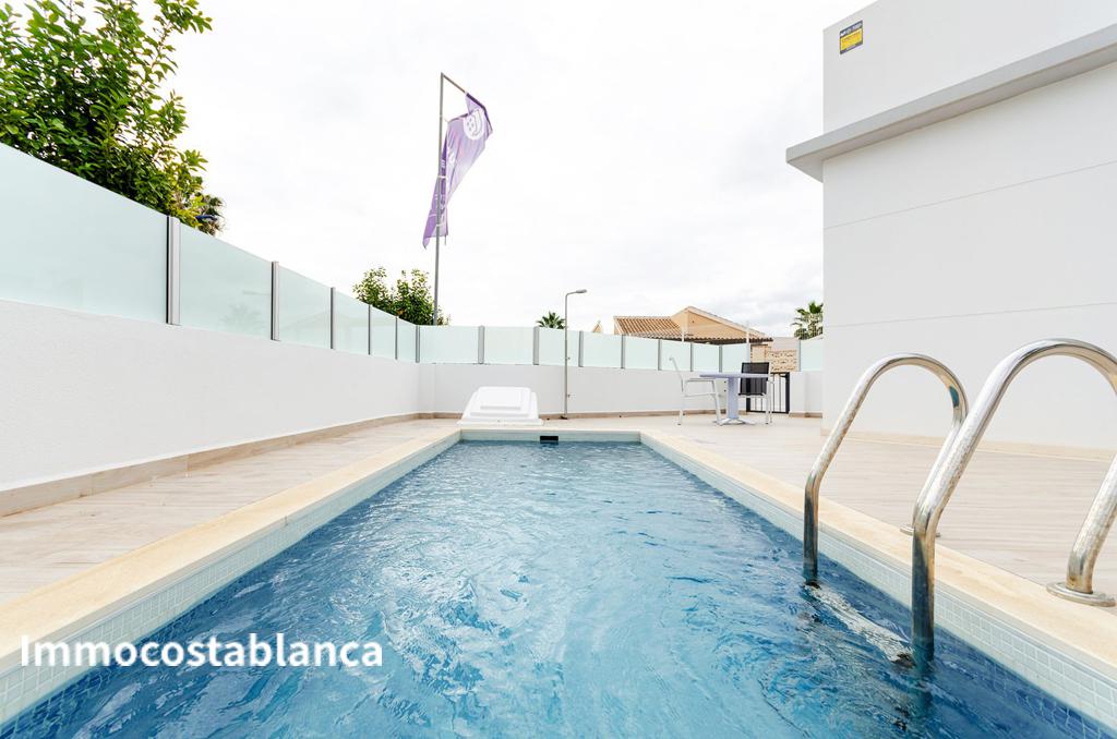 Villa in Torrevieja, 99 m², 349,000 €, photo 2, listing 44252256