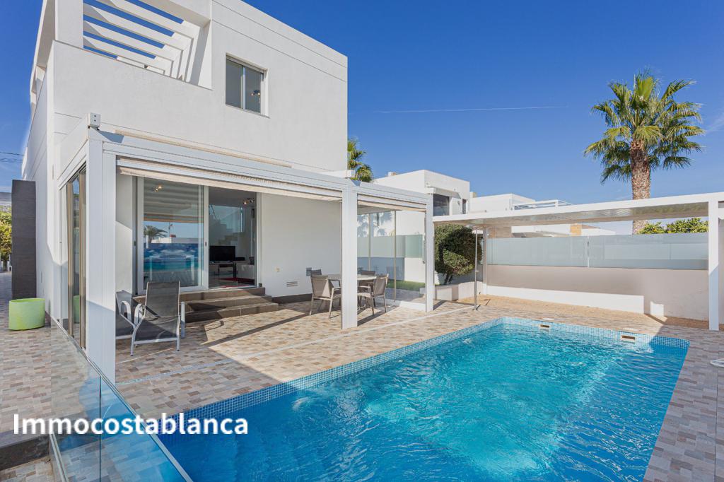 Villa in Orihuela Costa, 108 m², 475,000 €, photo 2, listing 60617216