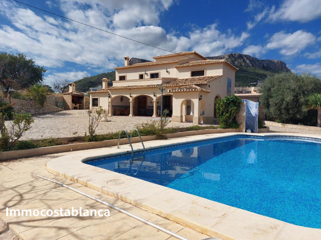 Detached house in Calpe, 280 m², 800,000 €, photo 1, listing 36756416