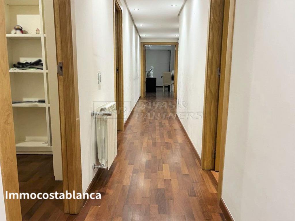 Apartment in Orihuela, 210 m², 390,000 €, photo 1, listing 27221056