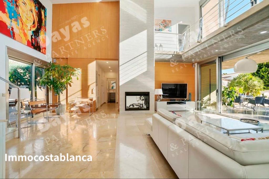 Villa in Dehesa de Campoamor, 300 m², 1,000,000 €, photo 1, listing 15806496
