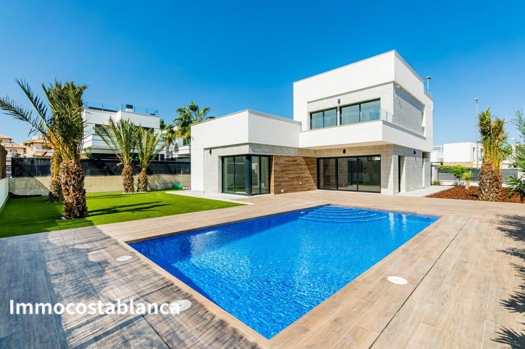 Villa in Cabo Roig, 430 m², 880,000 €, photo 1, listing 53077448