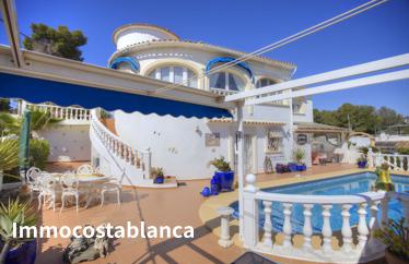 Detached house in Benissa, 264 m²