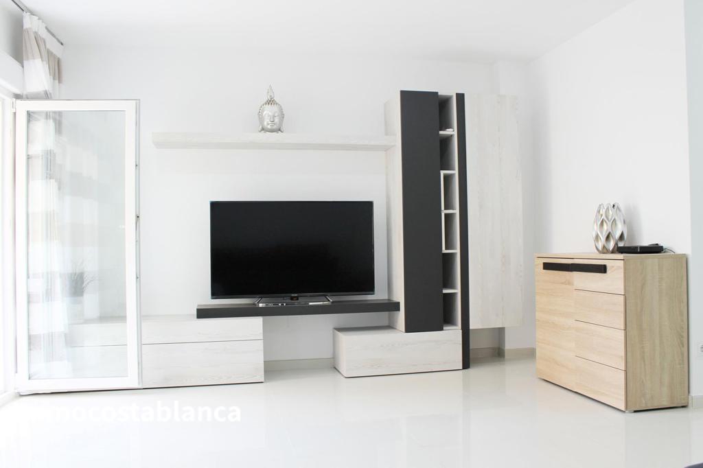 Apartment in Torrevieja, 110 m², 200,000 €, photo 1, listing 26521448
