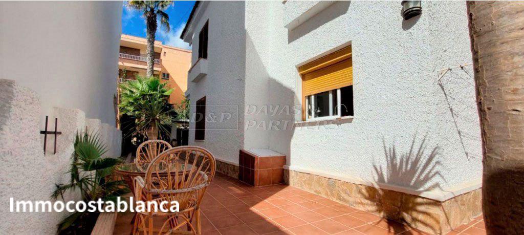 Villa in Pilar de la Horadada, 153 m², 415,000 €, photo 1, listing 1957056