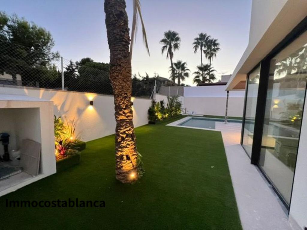 Villa in Dehesa de Campoamor, 130 m², 565,000 €, photo 2, listing 4989056