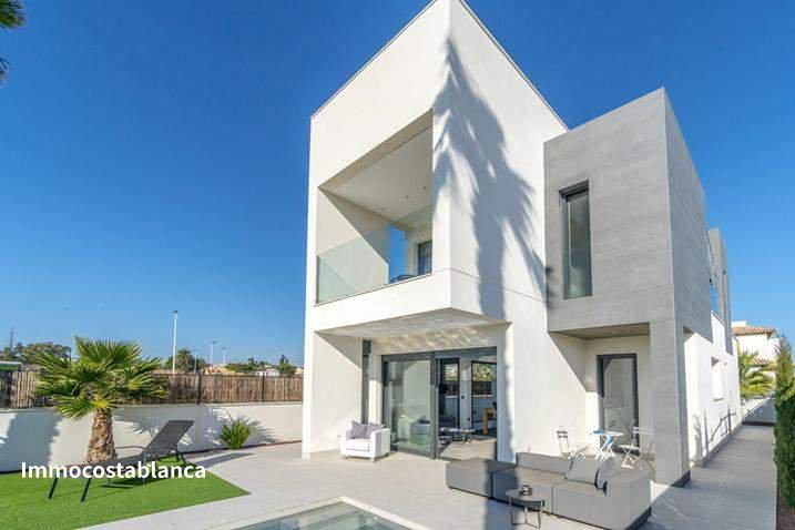 Villa in Guardamar del Segura, 290 m², 386,000 €, photo 1, listing 30948016