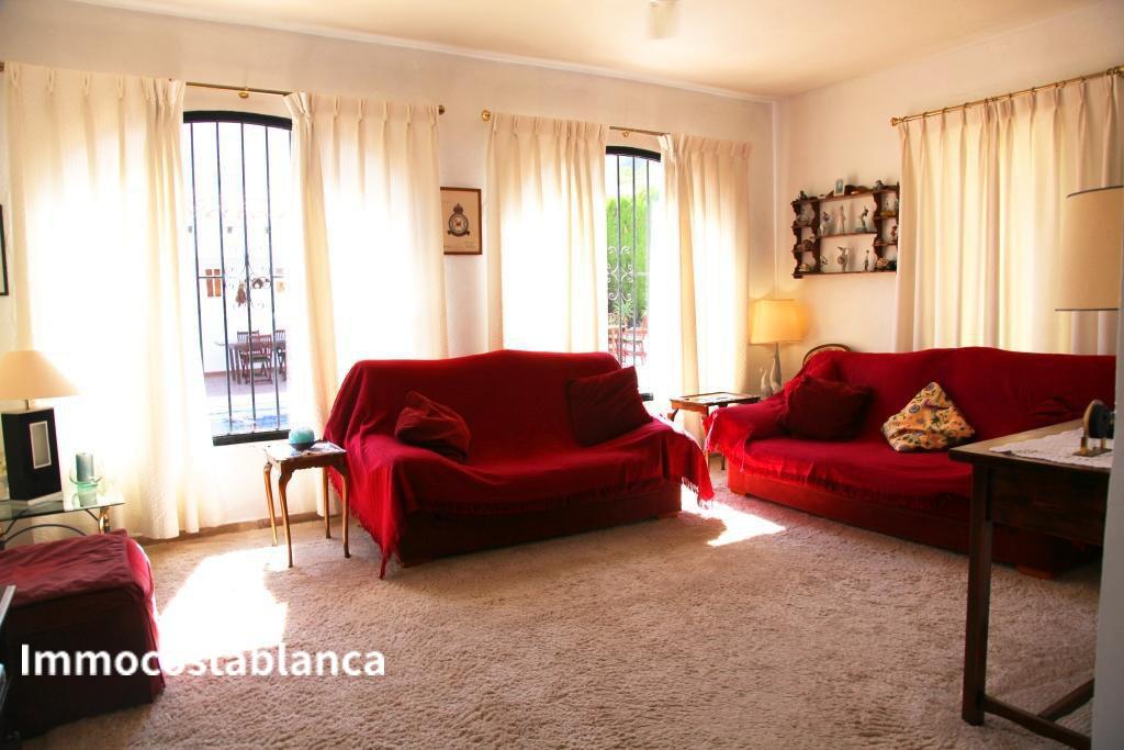 Detached house in Calpe, 340,000 €, photo 9, listing 13991848