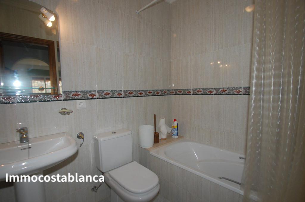 Detached house in Alicante, 197 m², 230,000 €, photo 8, listing 22141616