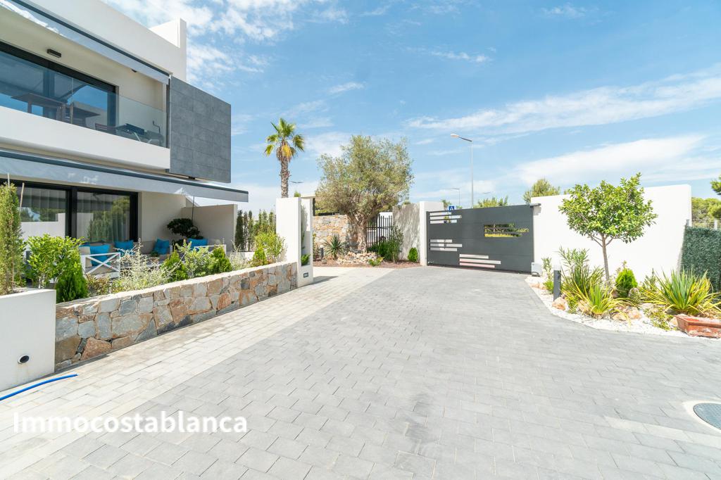 Apartment in Torrevieja, 74 m², 340,000 €, photo 1, listing 11806328