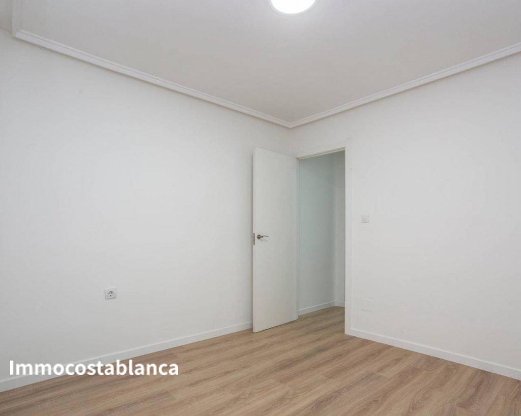 4 room apartment in Torrevieja, 84 m², 105,000 €, photo 8, listing 23054576