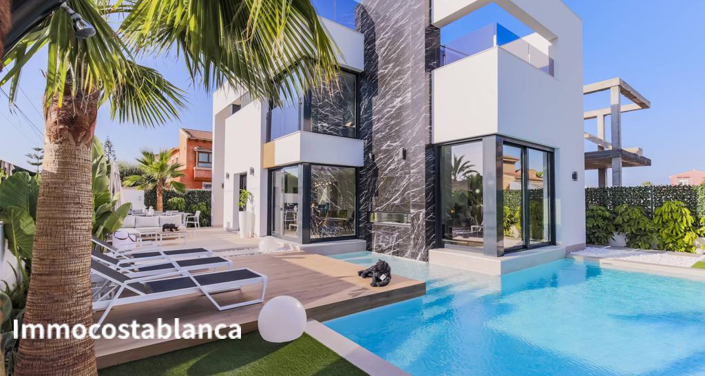 Villa in Torrevieja, 200 m², 590,000 €, photo 4, listing 14557616