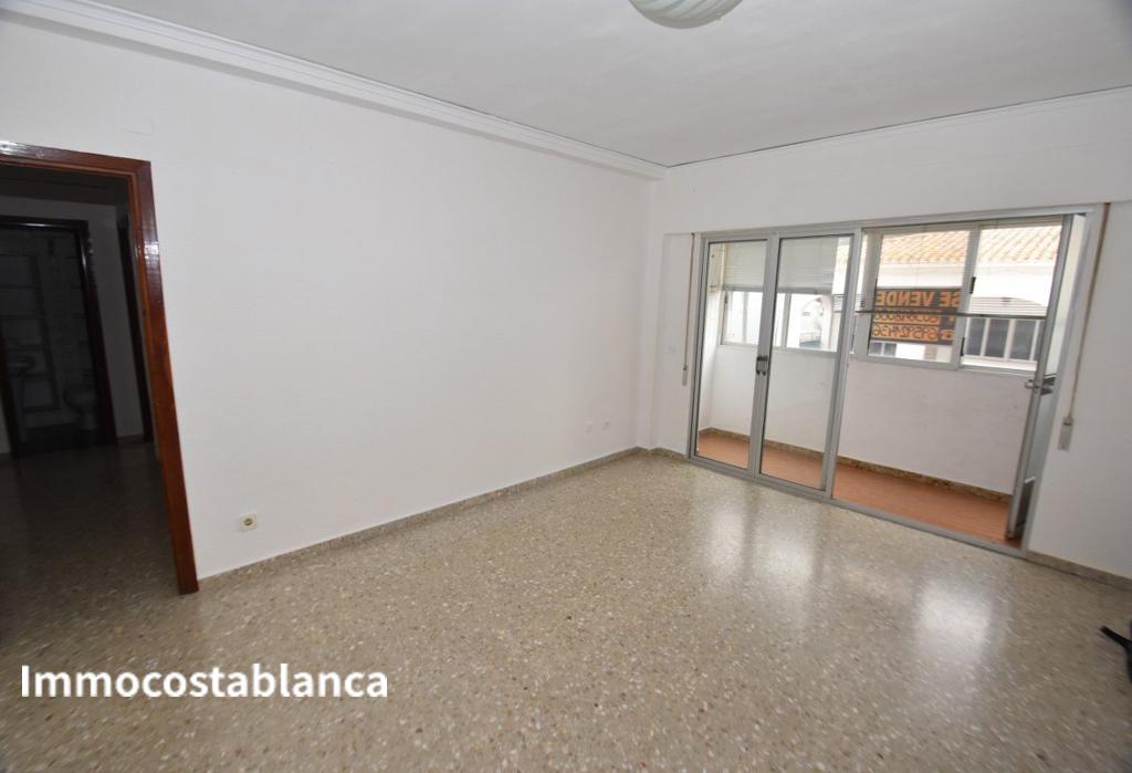 Apartment in Alicante, 100 m², 79,000 €, photo 1, listing 13630416