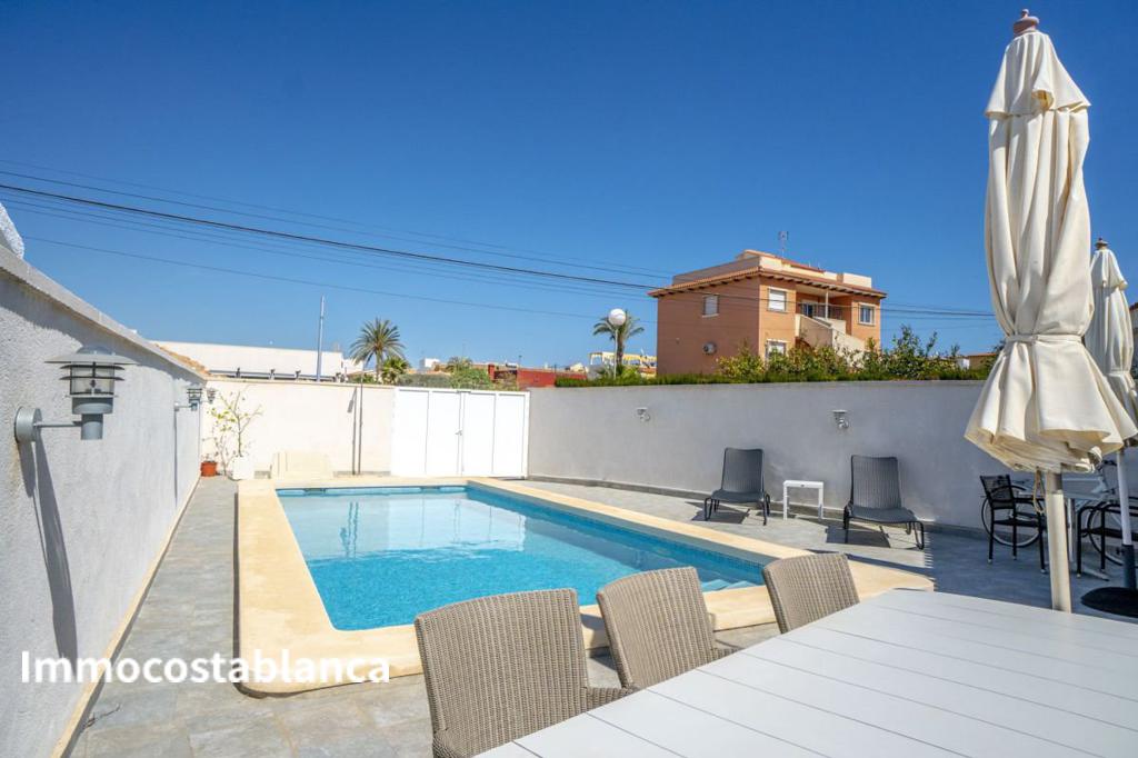 Detached house in Torrevieja, 80 m², 259,000 €, photo 2, listing 452728
