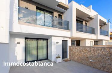 Terraced house in Torre de la Horadada, 167 m²