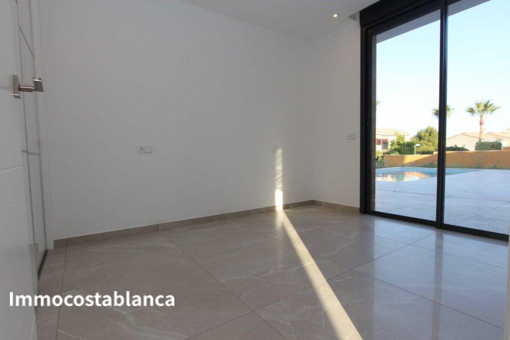 5 room villa in Calpe, 325 m², 1,125,000 €, photo 2, listing 75995216