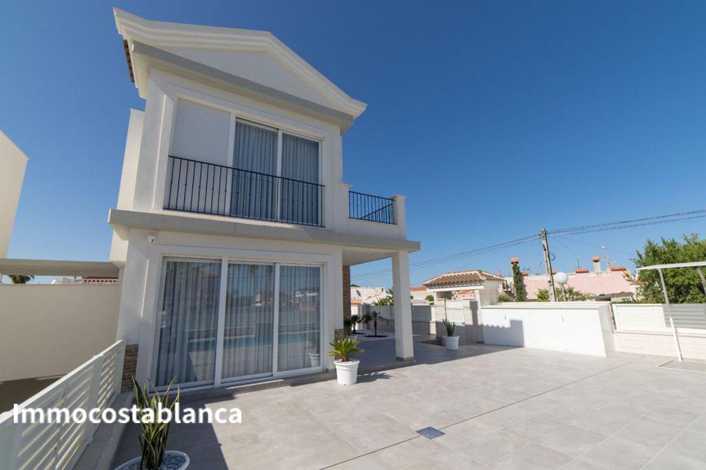 Villa in Torrevieja, 173 m², 599,000 €, photo 3, listing 74414496