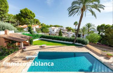 Detached house in Moraira, 266 m²