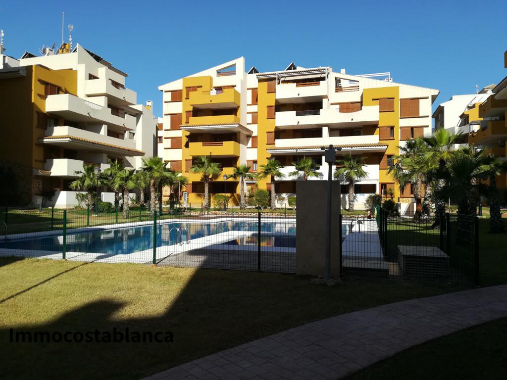 Apartment in Torrevieja, 138 m², 344,000 €, photo 1, listing 7744816